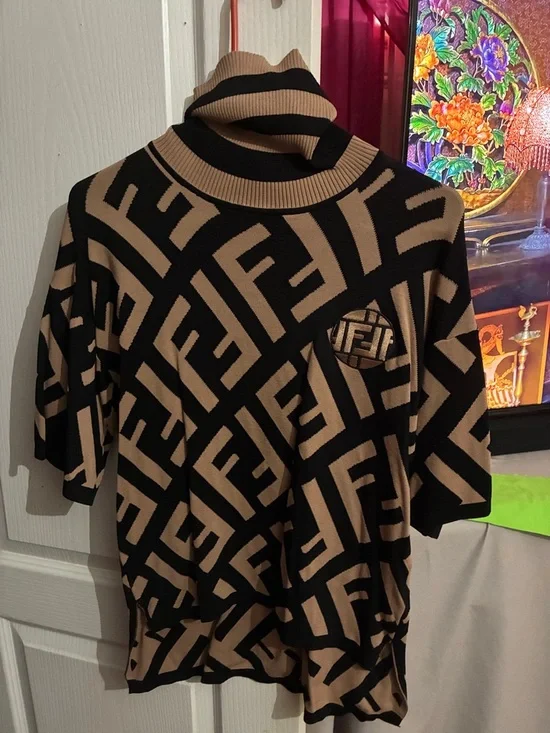 Fendi Black & Tan FF Logo Turtleneck Short Sleeve Knit - Picture 1 of 1